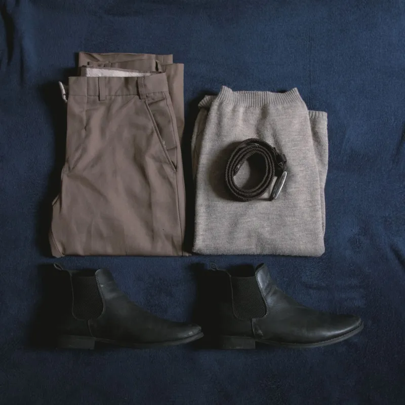 Cinq pièces pour toujours : l'art de construire une garde-robe qui ne se démode pas